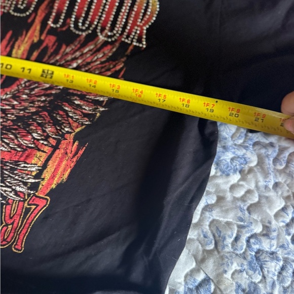 Fashion Nova Black World Tour Graphic Top - Picture 2 of 6